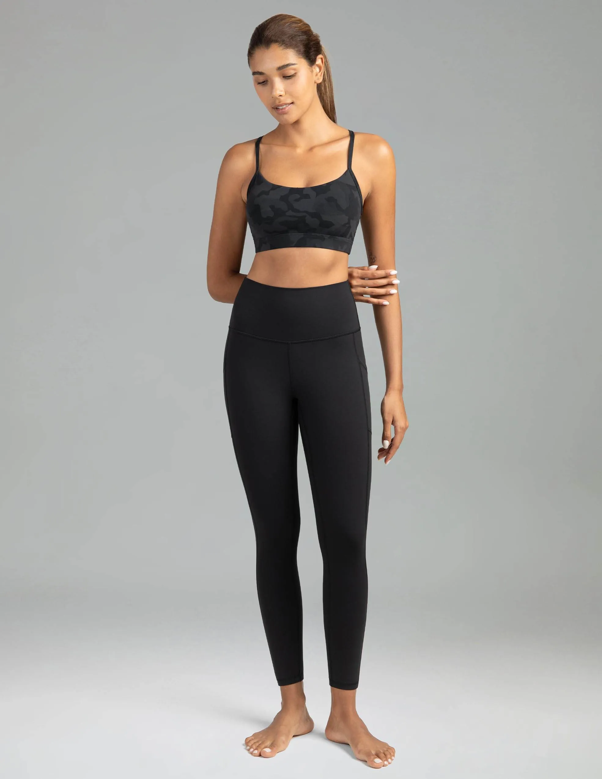 Colorfulkoala Women's High Waisted Tummy Control Workout Leggings 7/8 Length Yoga Pants with Pockets (M, Black)