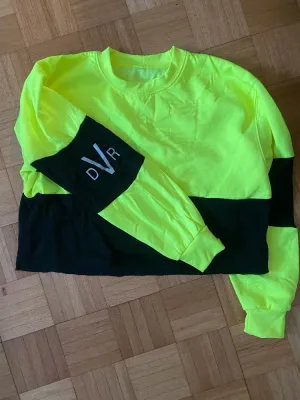 Cropped Sweatshirt - Yellow/Black S