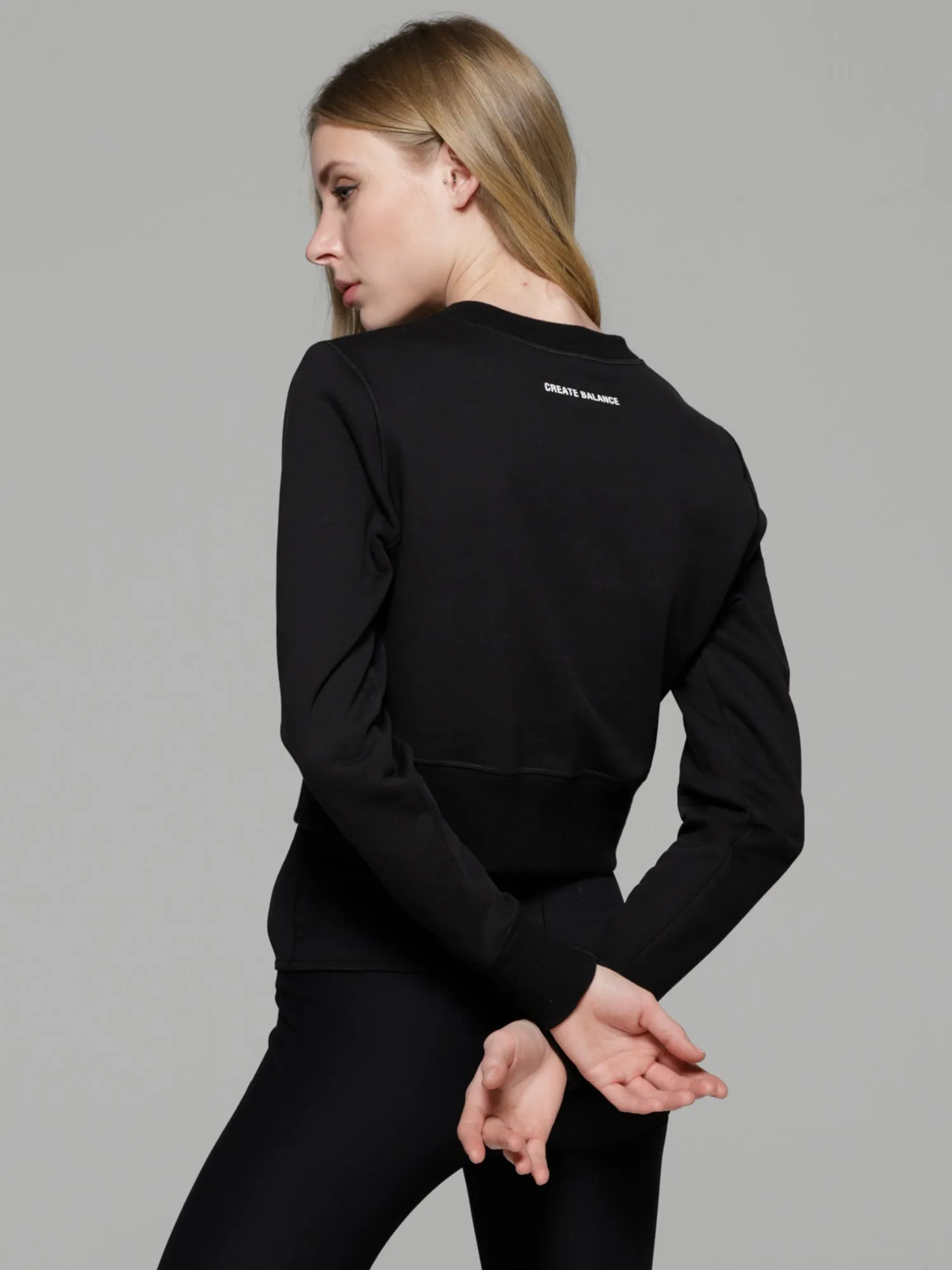CROPPED SWEATSHIRT