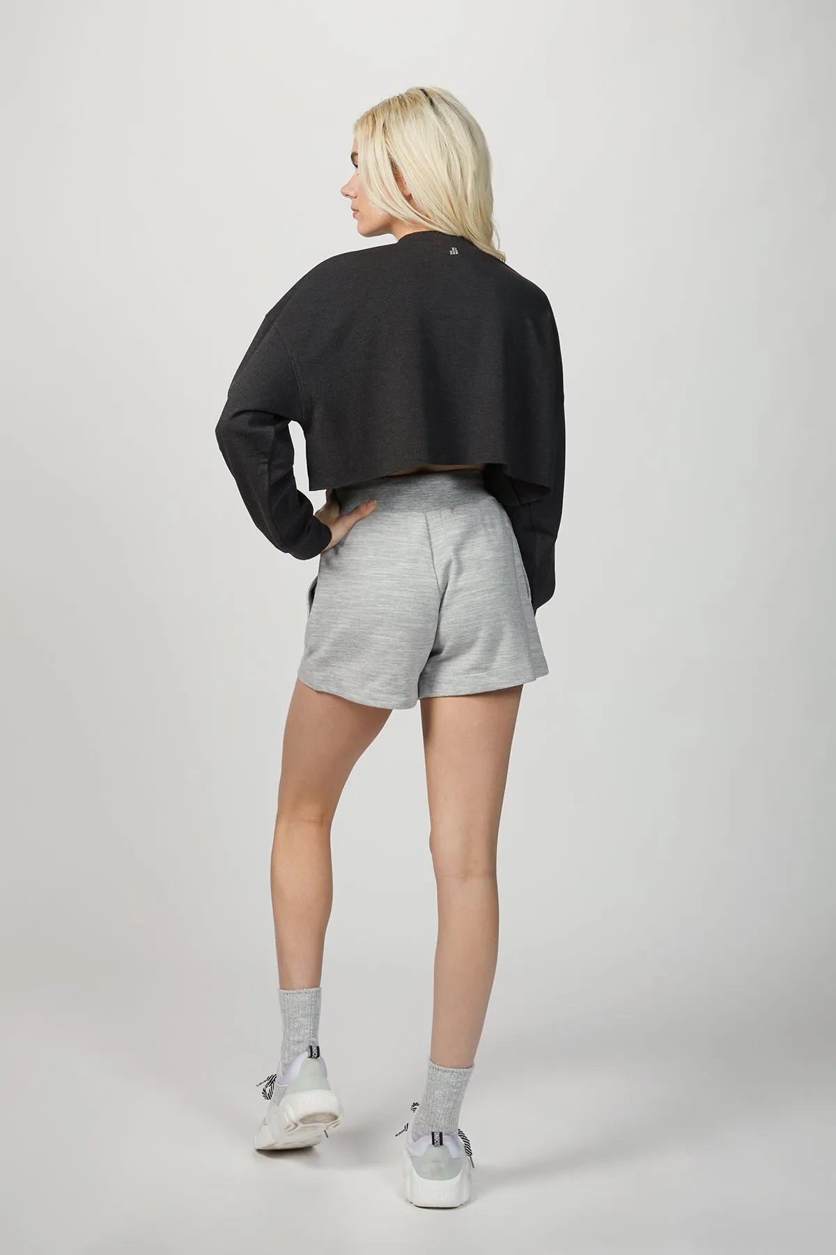 CROPPED SWEATSHIRT