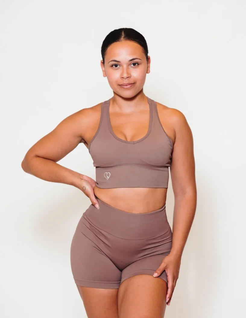 Flex Scrunch Shorts | WALNUT