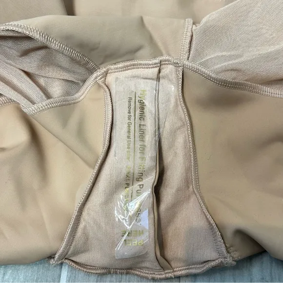 HoneyLove SuperPower Short All Over Sculpt Size Medium