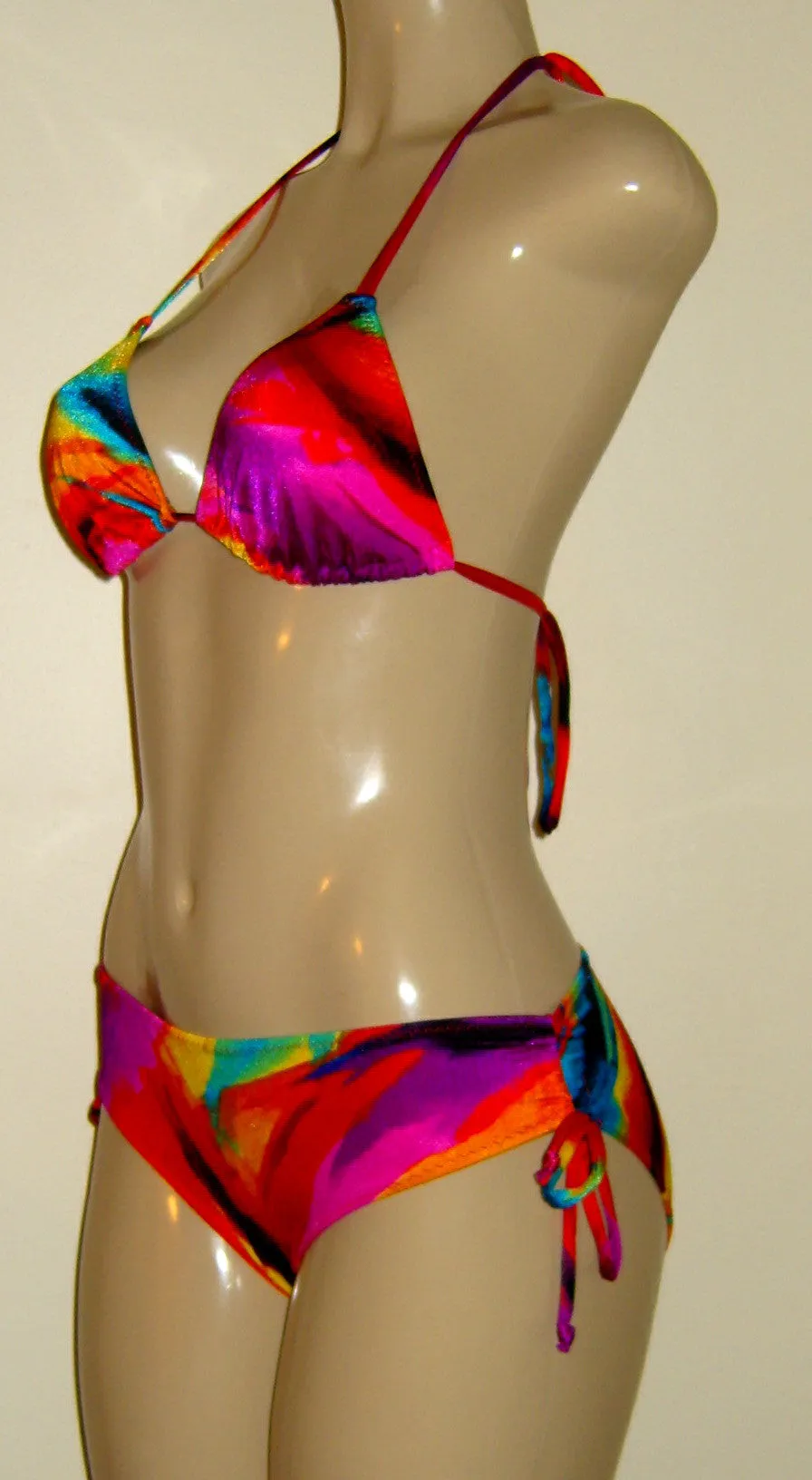 Ladies Triangle Swimsuit Top ~ Hip Hugger Bikini Bottom with fuller rear