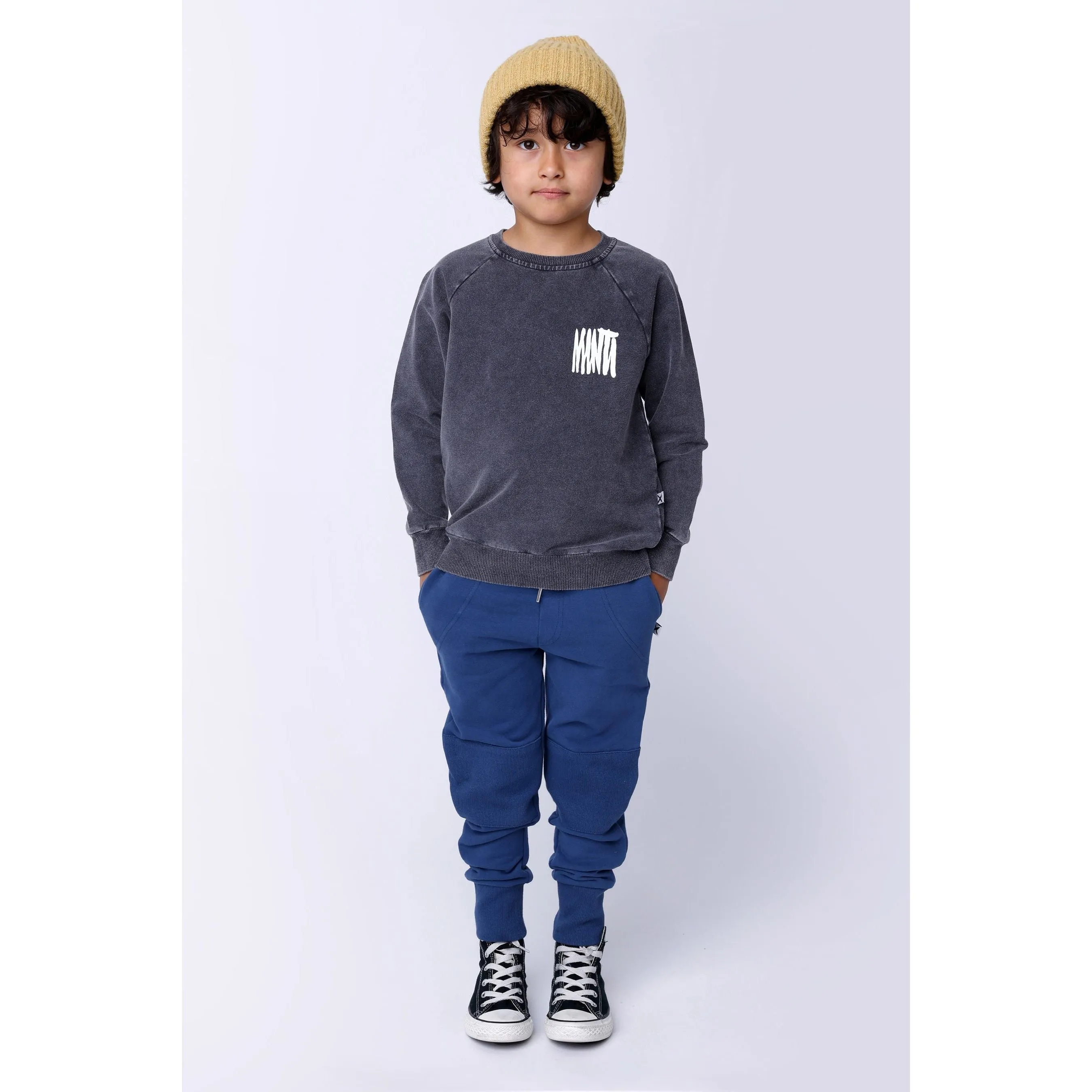 Logo Crew - Black Wash