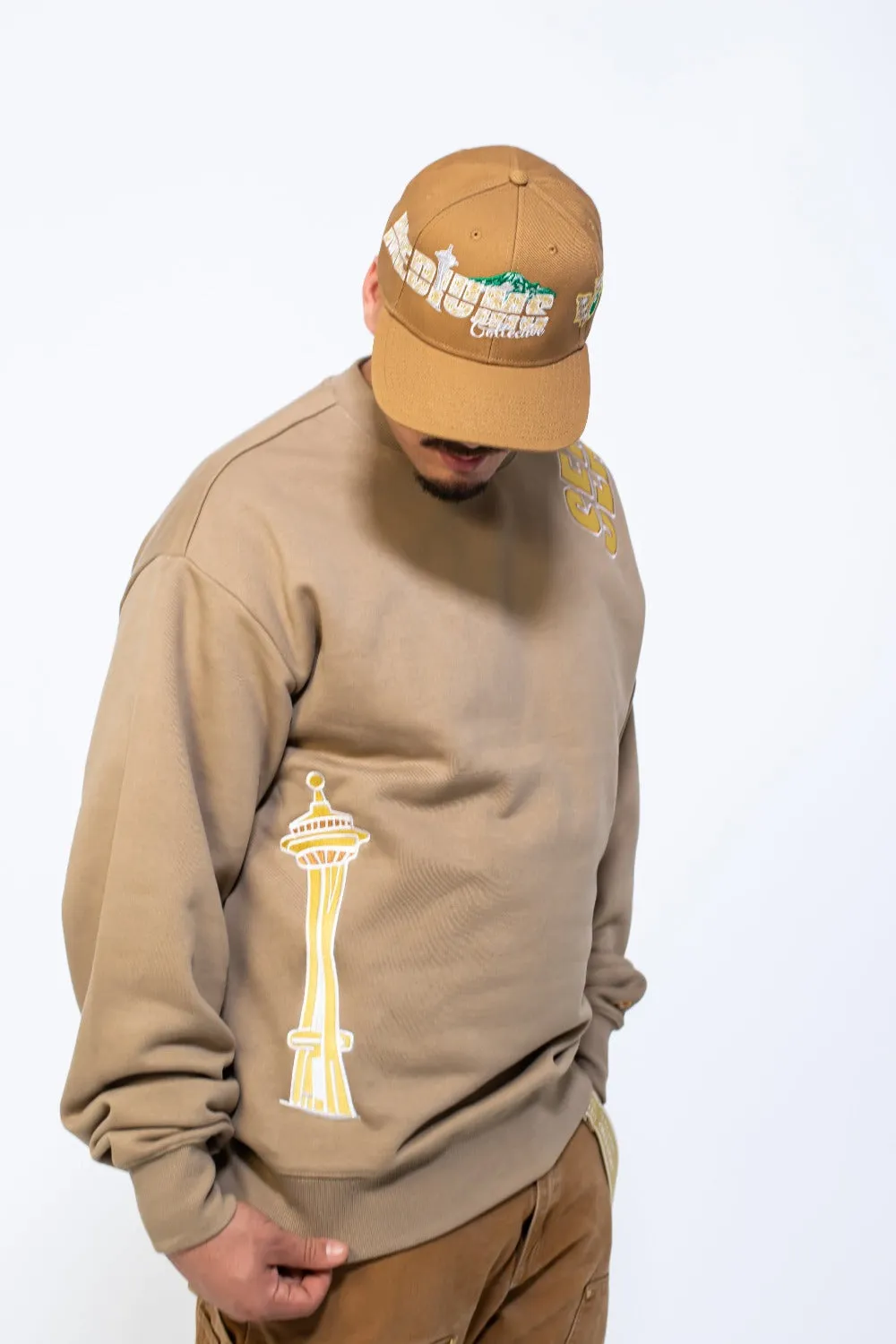 Mediums Collective OTS Seattle Crew - Brown/Gold