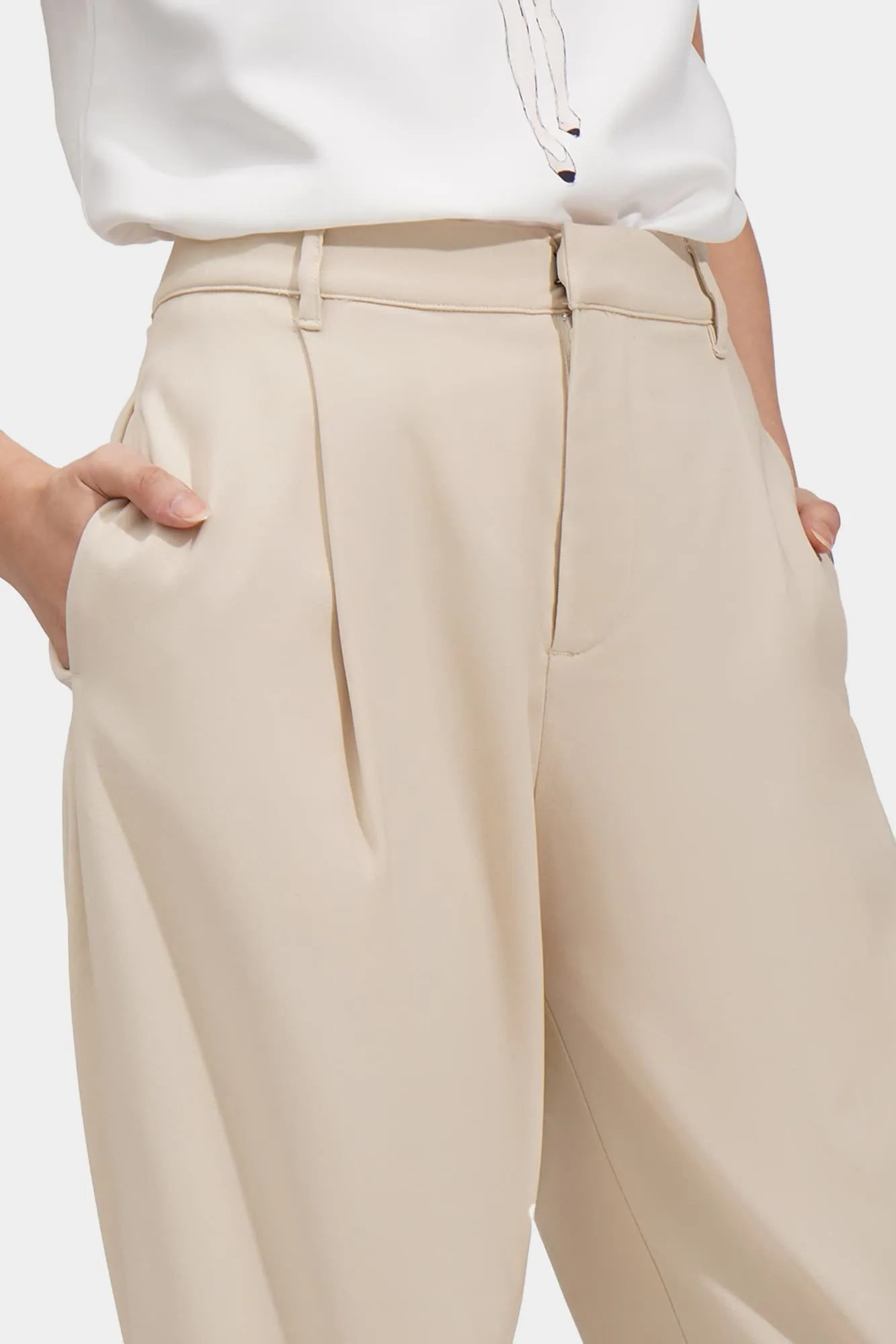Pleated Tapered Trousers