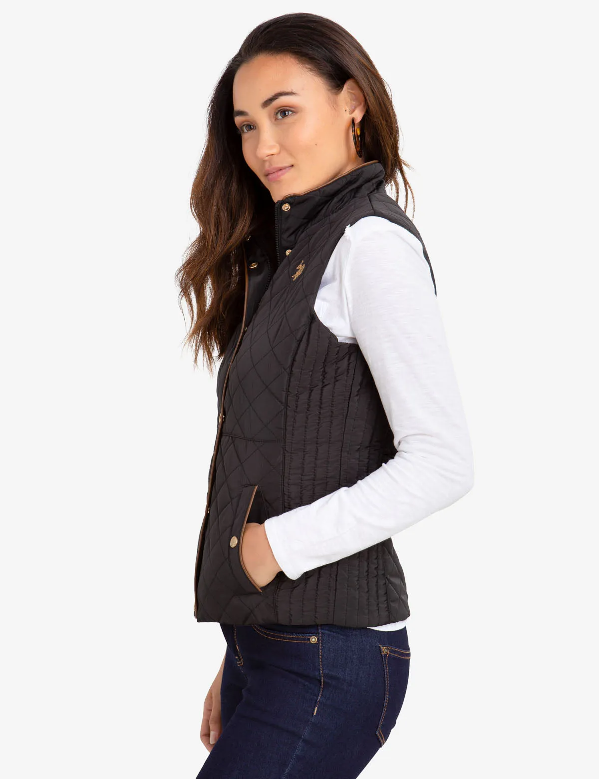 QUILTED VEST WITH FAUX LEATHER PIPING