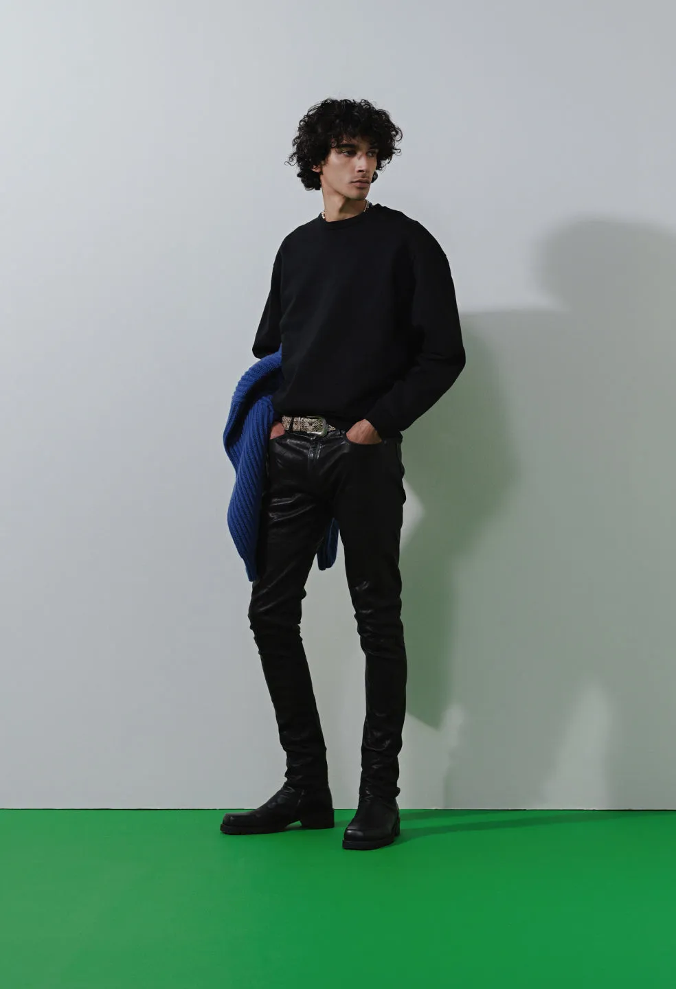Replica Crew Pullover / Black