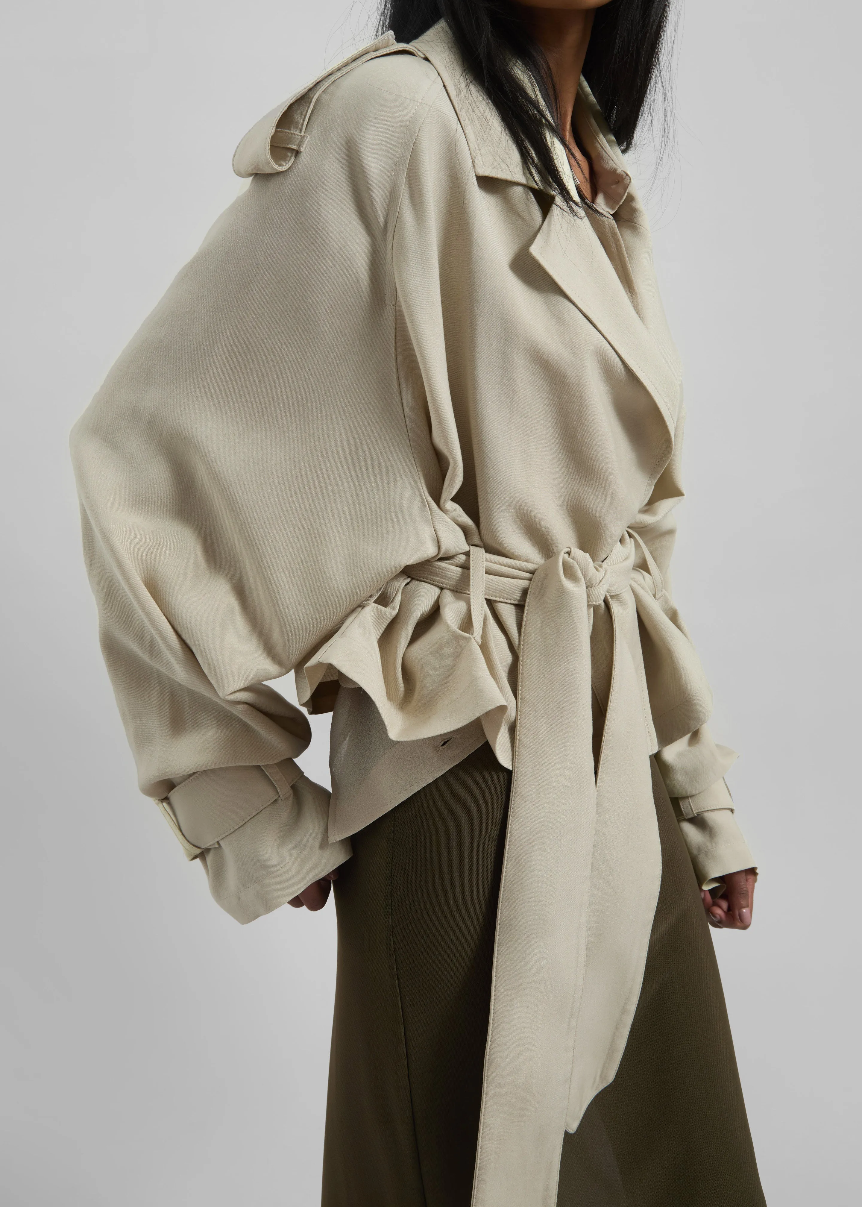 Simona Short Trench - Cement