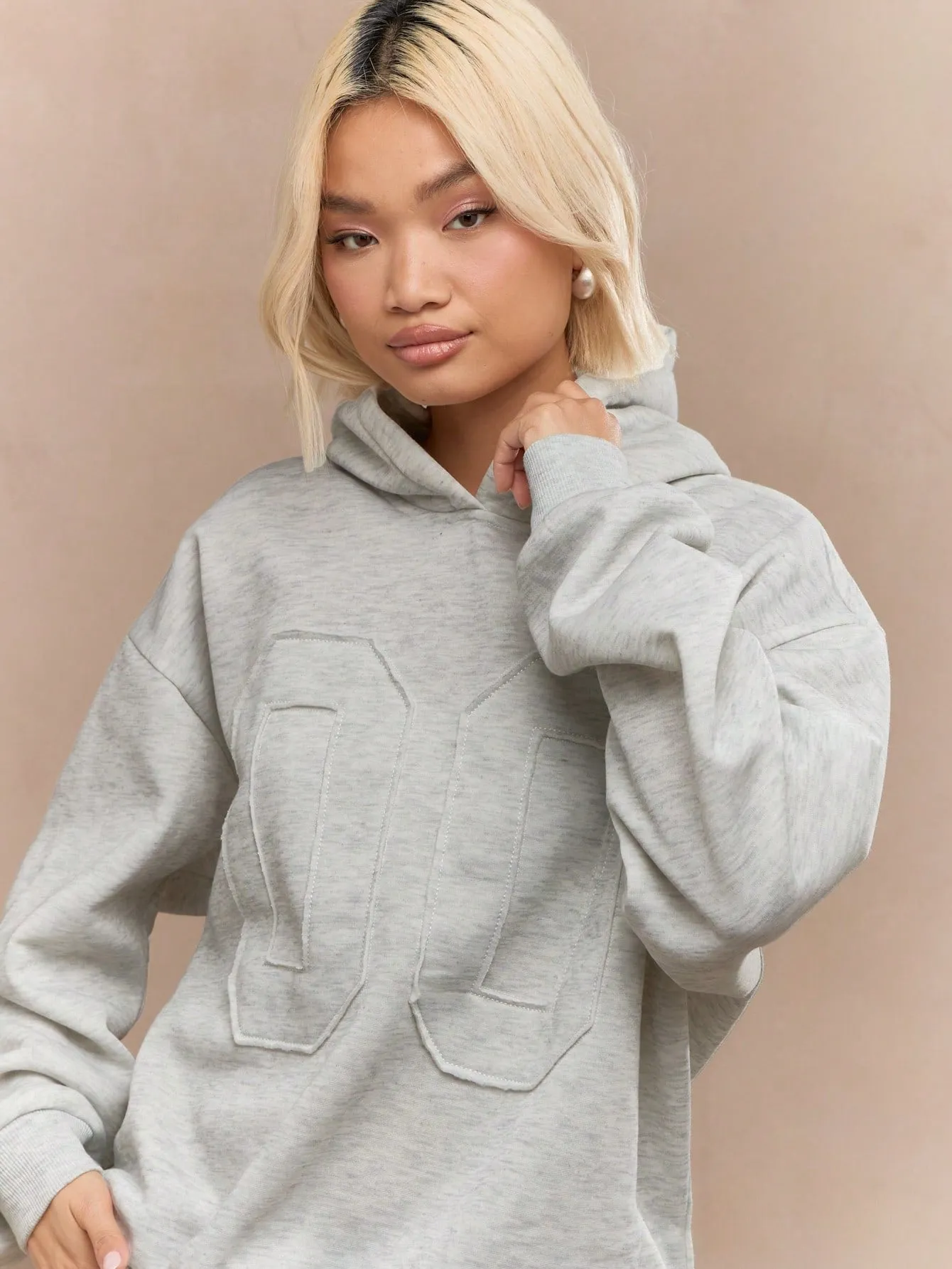 Sudadera Oversize con Número "00" - Cherry Vibes