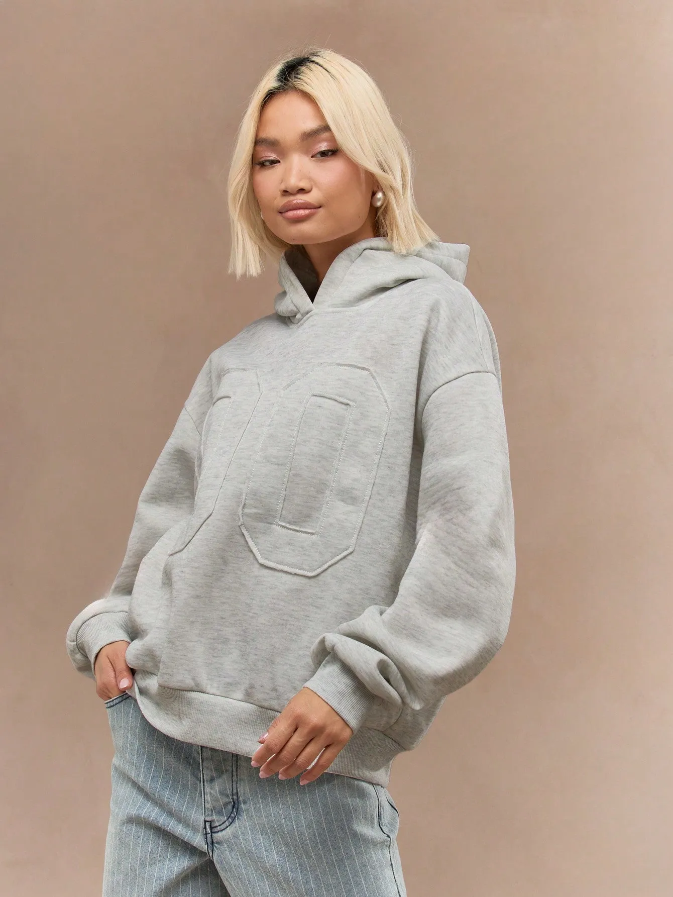 Sudadera Oversize con Número "00" - Cherry Vibes
