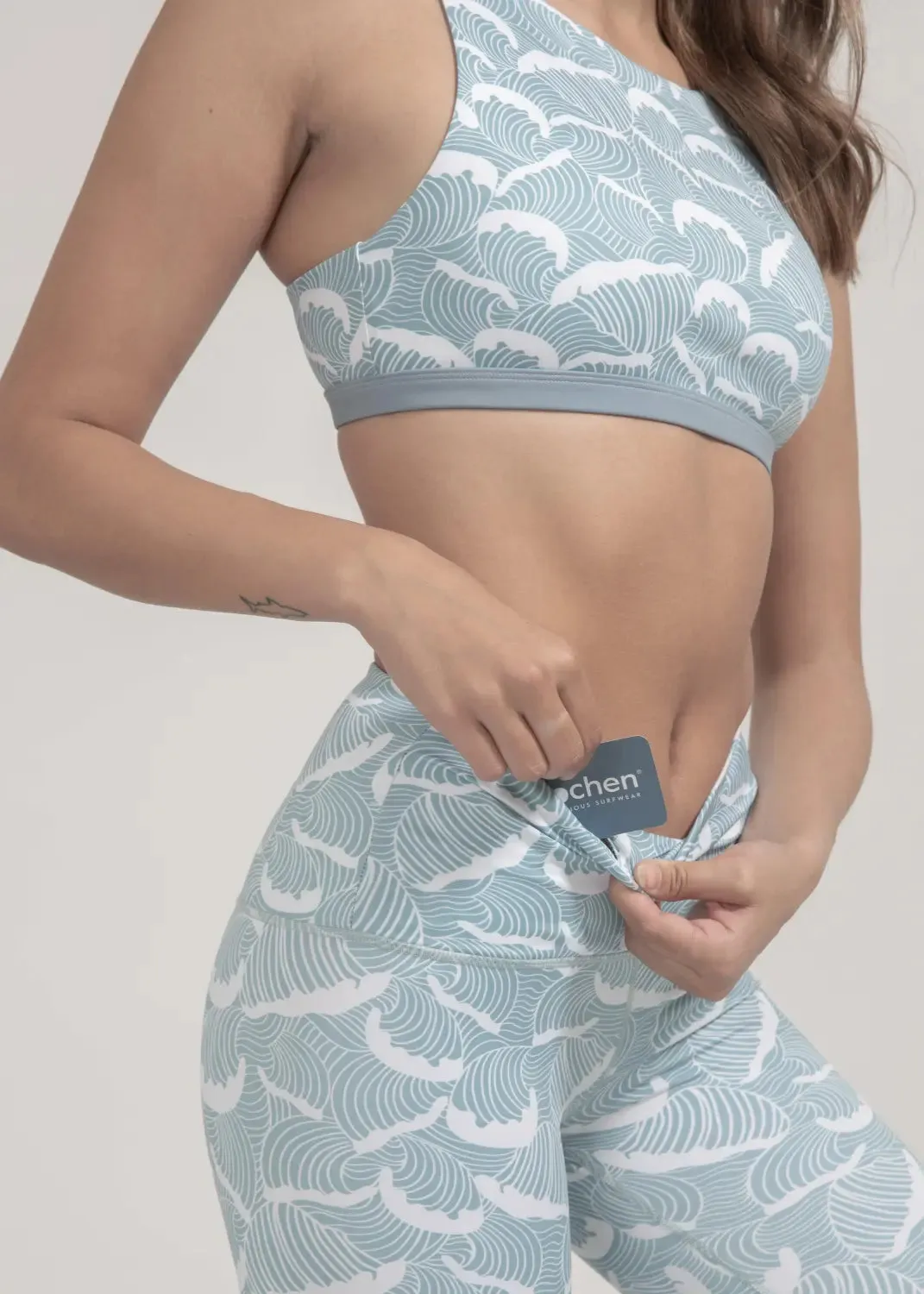 Surf & Yoga Leggings in Ocean Waves Print