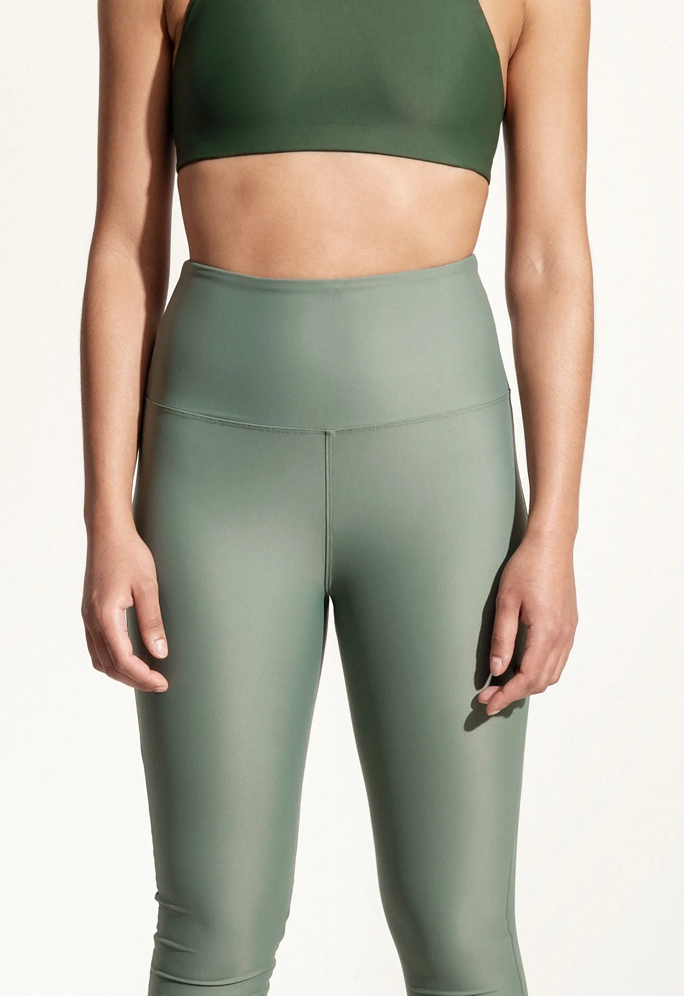 Surf & Yoga Leggings „Larimar“ in Blassgrün