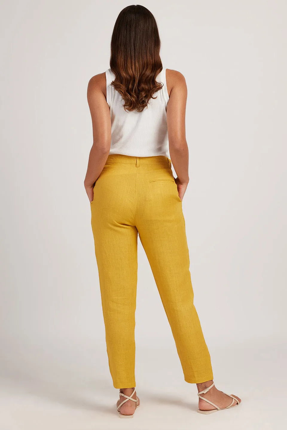 The Linen Pleated Trousers