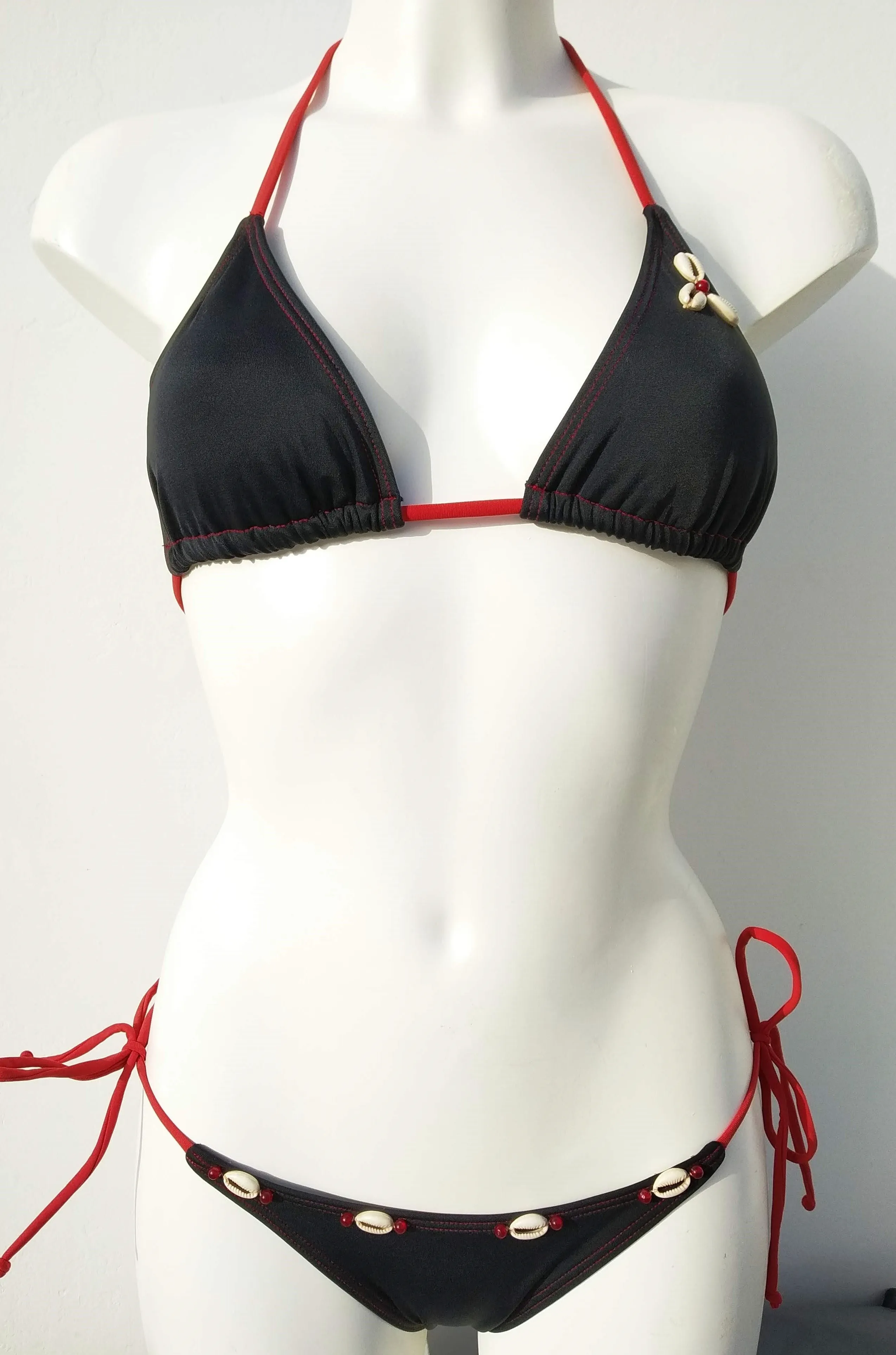 Triangular Bikini Bra Seashell Decoration