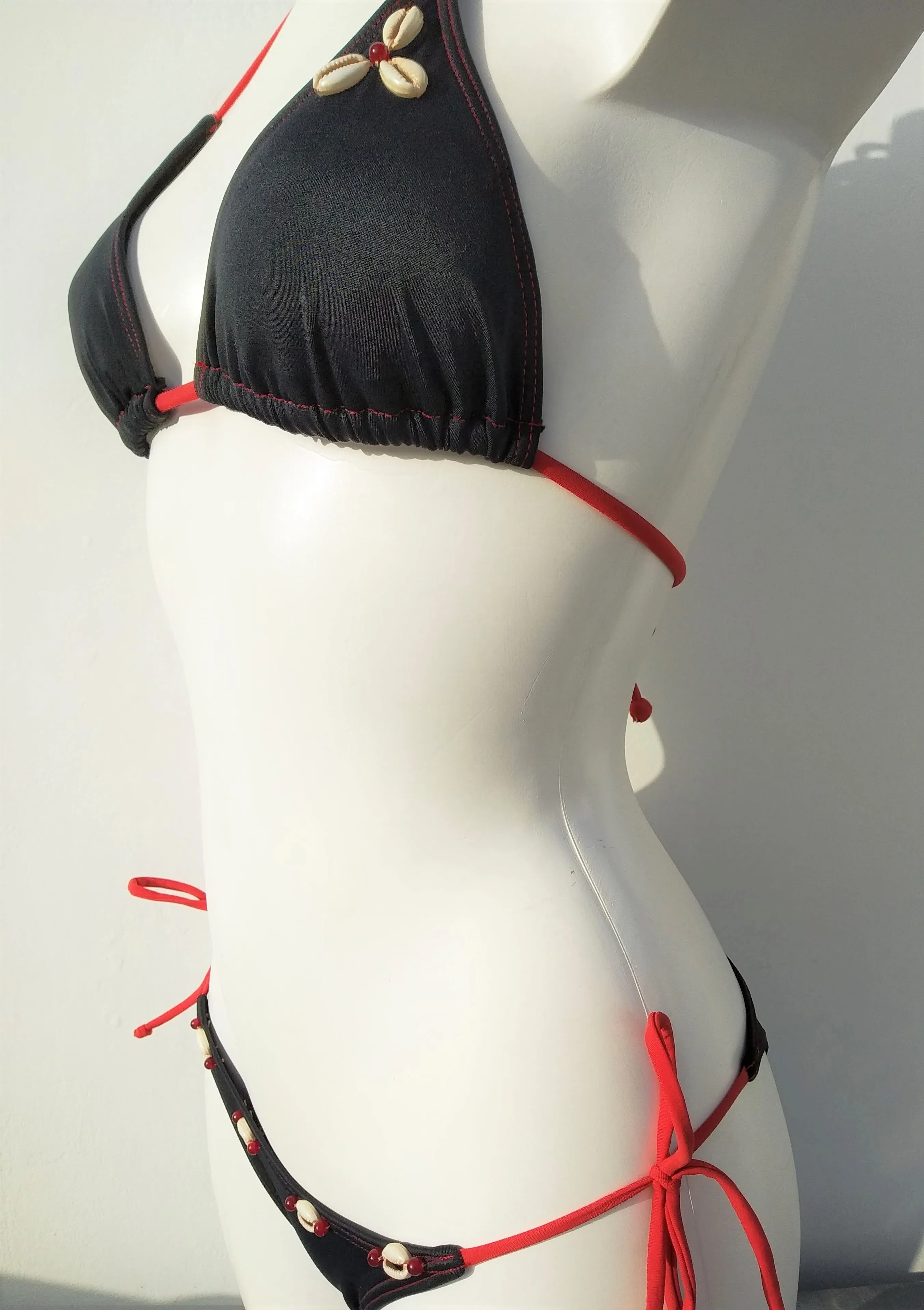 Triangular Bikini Bra Seashell Decoration