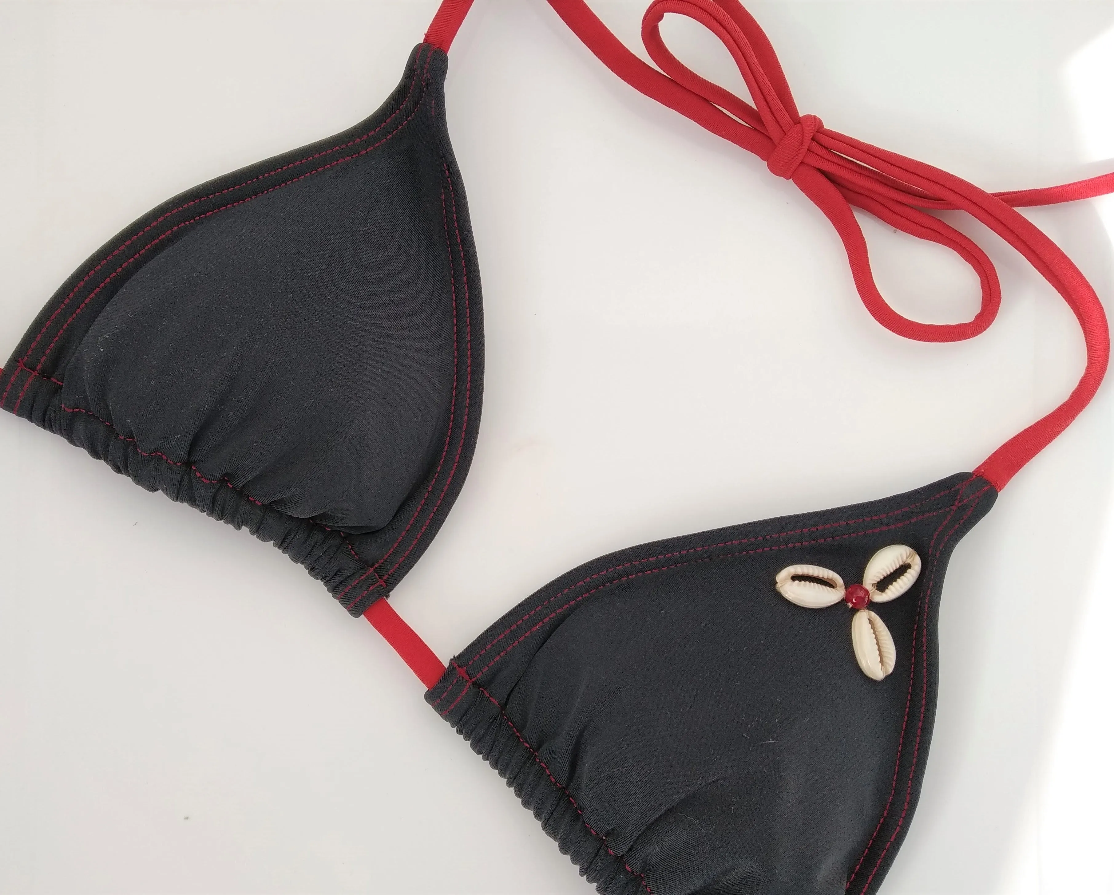Triangular Bikini Bra Seashell Decoration