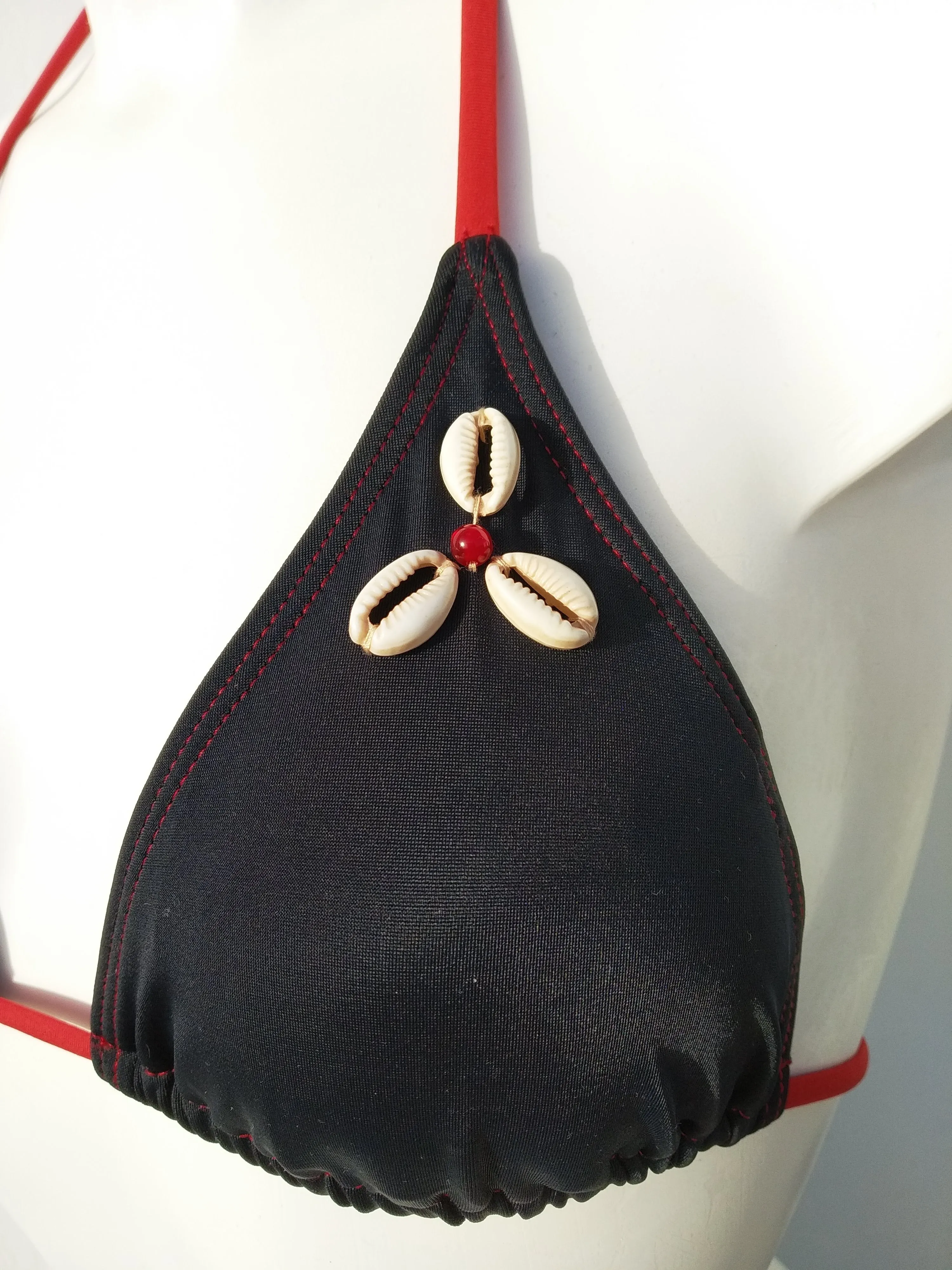 Triangular Bikini Bra Seashell Decoration