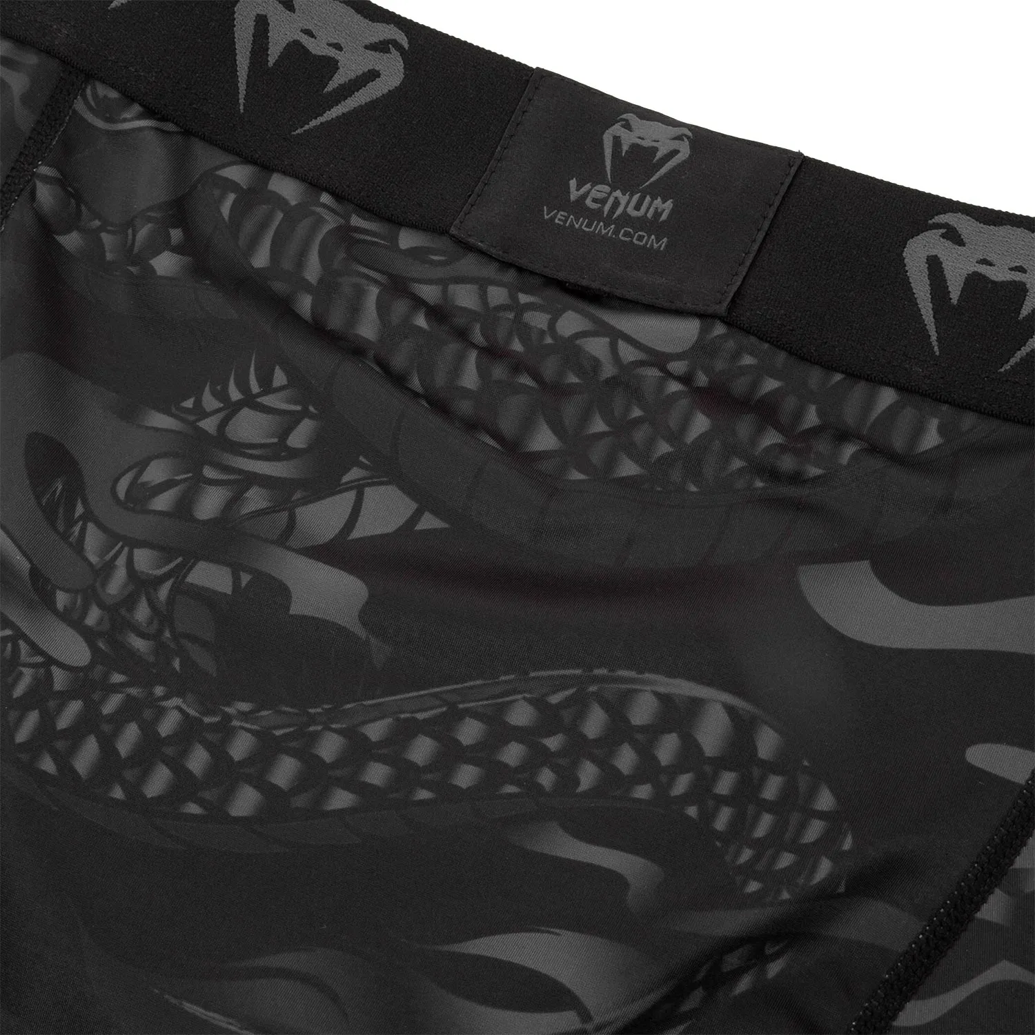 Venum Dragon's Flight Compression Shorts - Zwart/Zwart