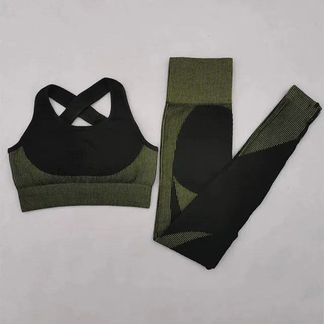 Women's Long Sleeve Yoga Set - Zippered Crop Top and High Waist Leggings