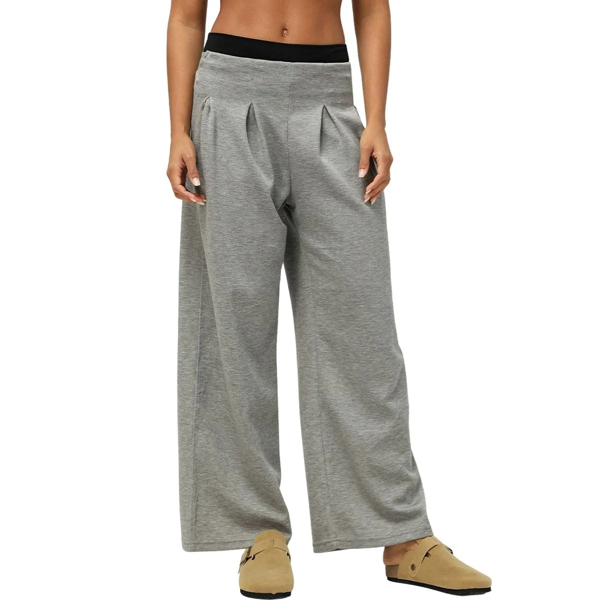 Women's Oversized Pleated Trousers