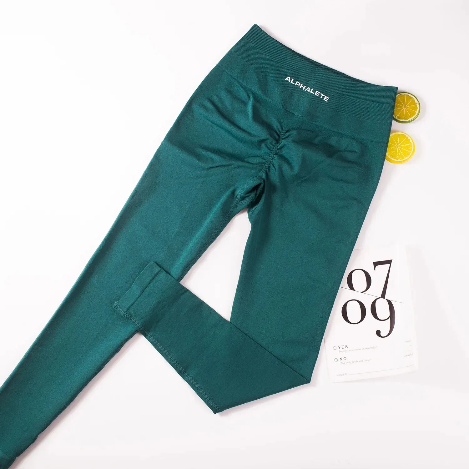 Women's Seamless Scrunch Leggings - High Waisted Silky Workout Tights